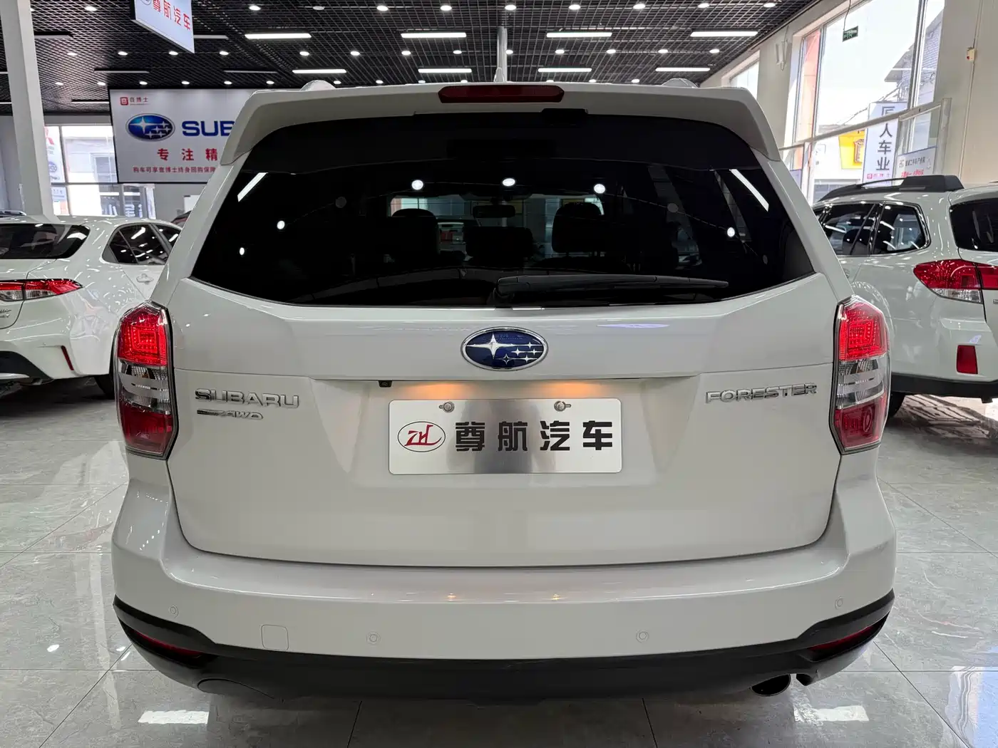 Subaru Forester 2015 2.5i Special Commemorative Edition фото 5
