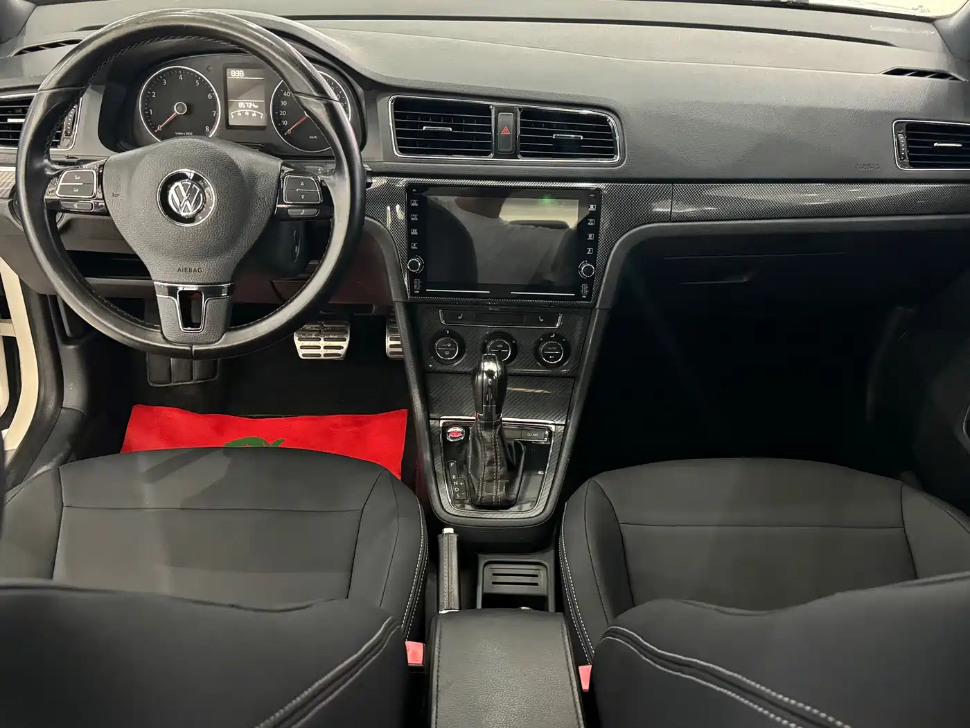 Фото 7 - Volkswagen Lavida