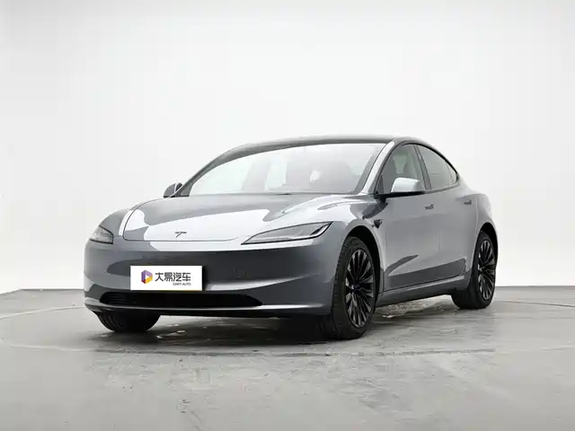 TESLA MODEL 3 2026