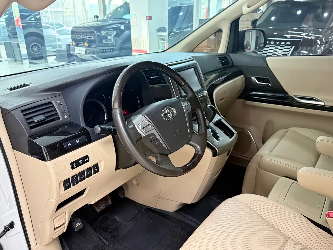 Toyota Alphard 2012 3.5L Luxury Edition фото 8