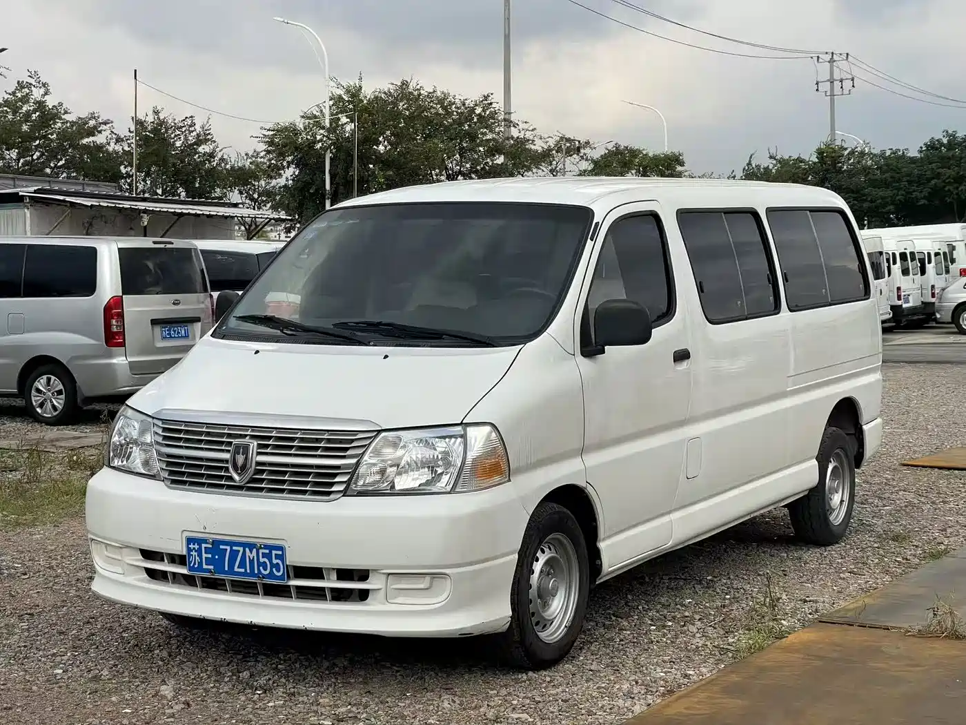 Jinbei Express 2019 2019 2.0L Luxury China VI 1TZS