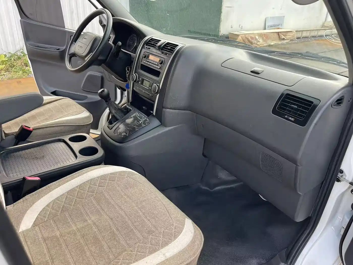 Jinbei Express 2019 2019 2.0L Luxury China VI 1TZS