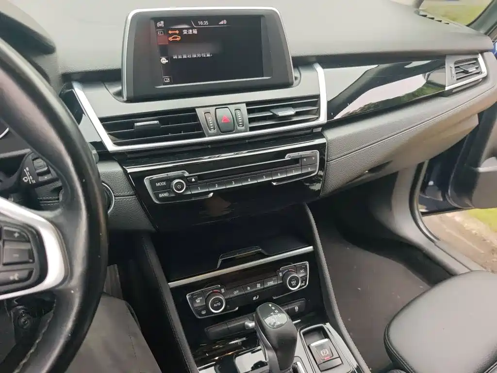 BMW 2 Series Tourer (Import) 2015 2015 218i Sport Design Package