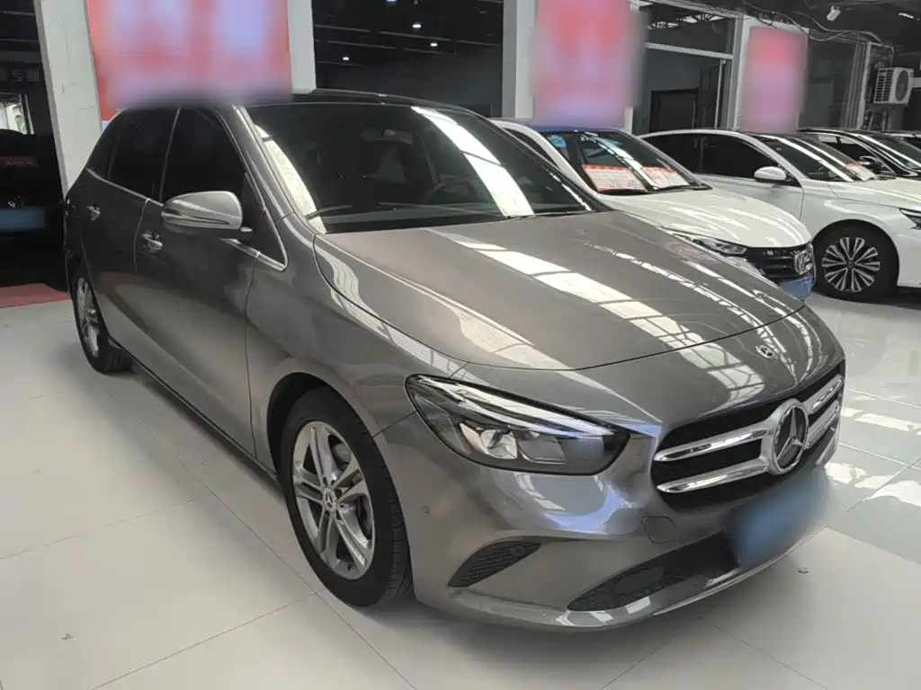 Photo 4 - Mercedes-Benz B-Class