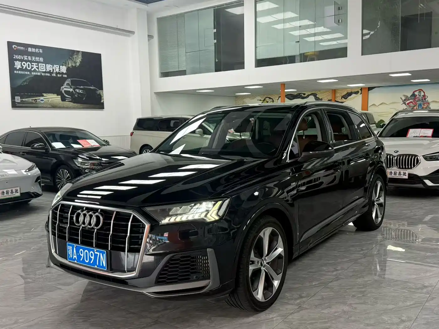 Фото 1 - Audi Q7