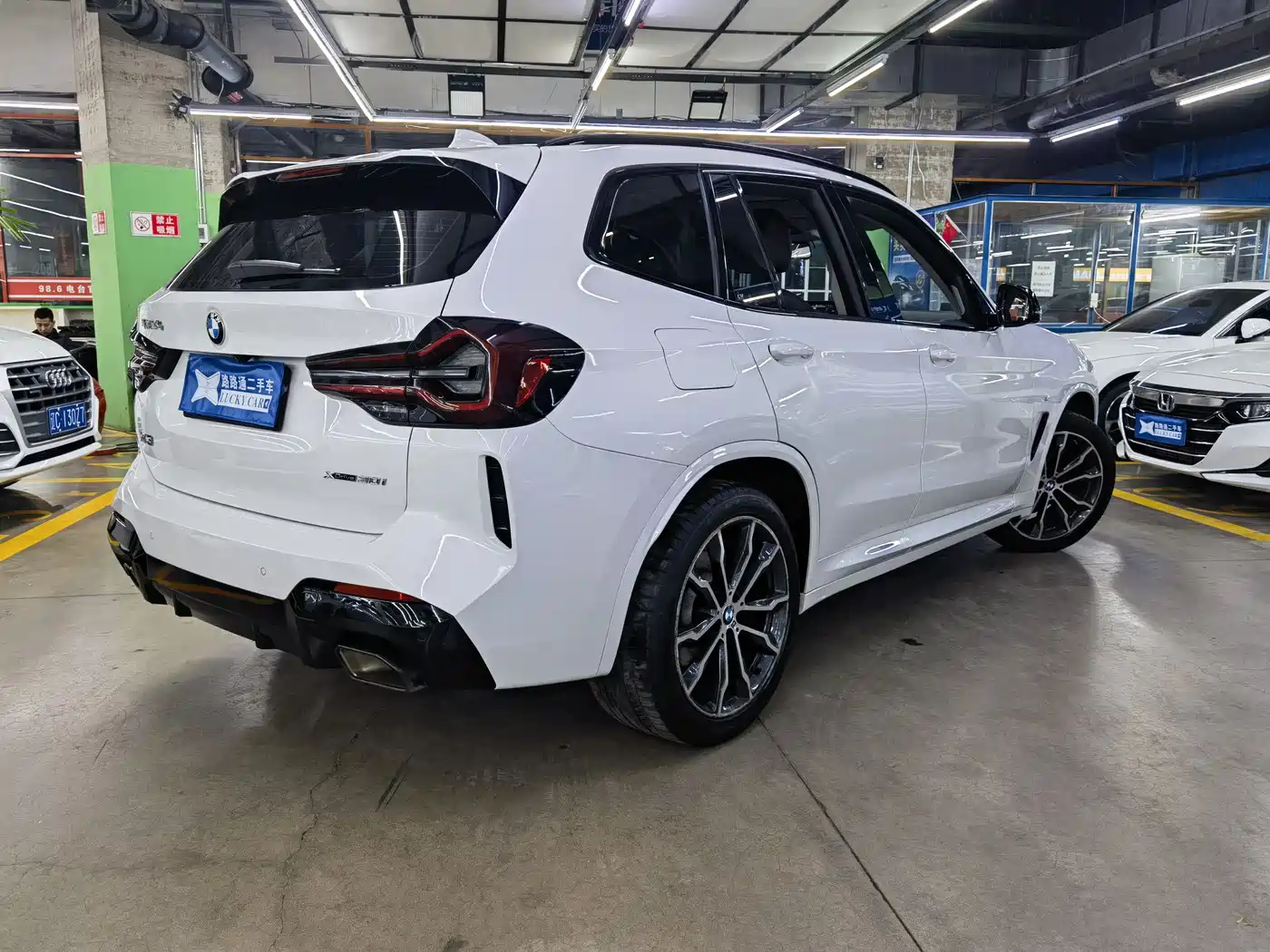 BMW X3 2022 xDrive30i Leading M Night Package фото 4