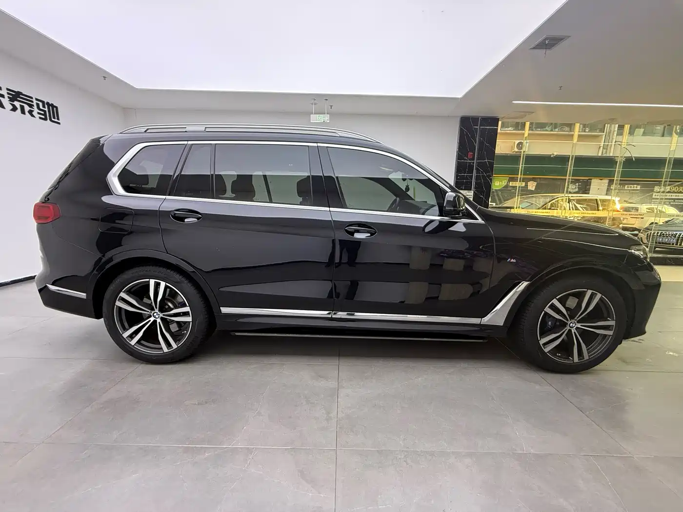 BMW X7 2023 2022 xDrive40i Exclusive M Sport Package