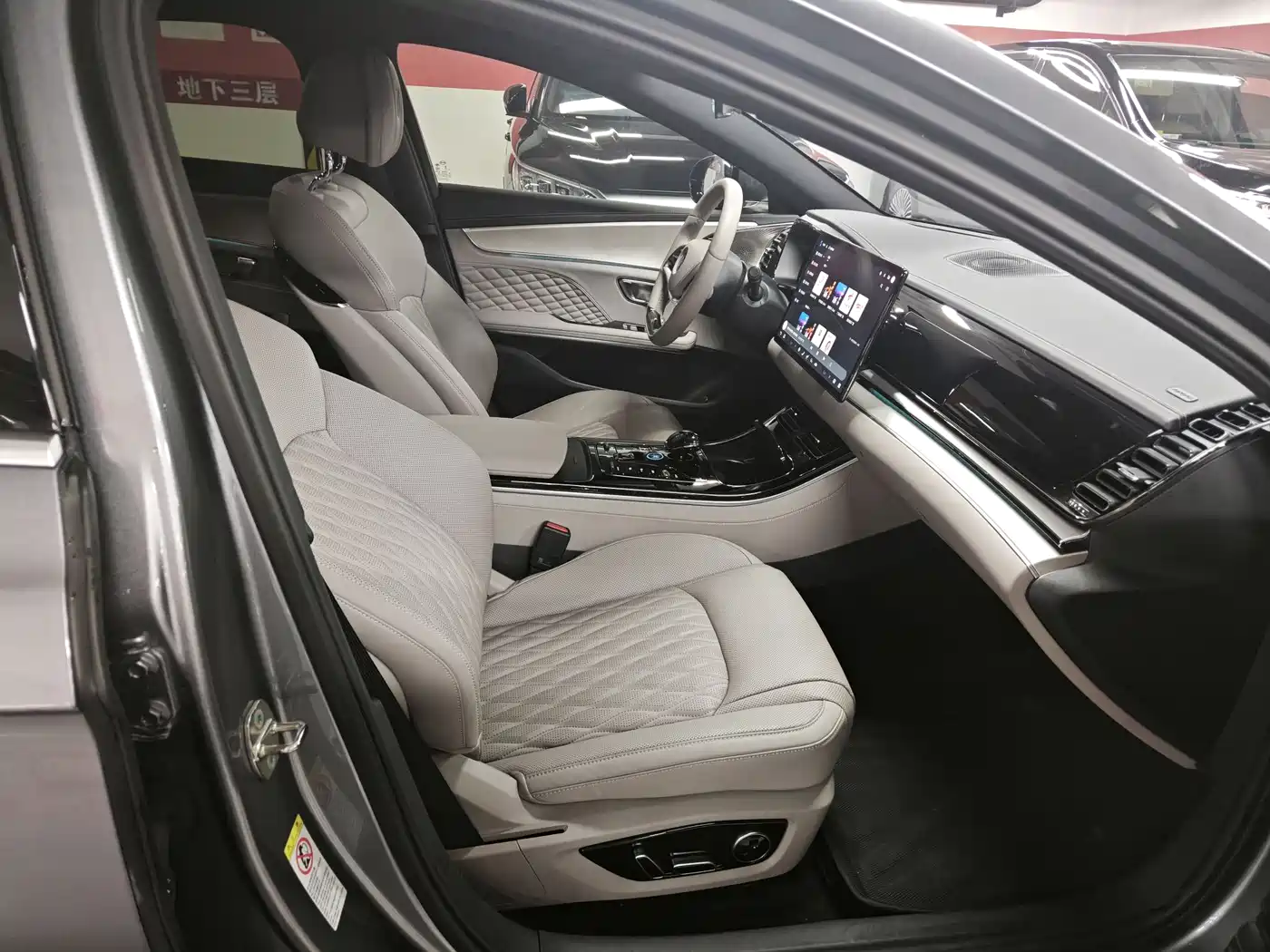 BYD Han 2024 EV Glory Edition 605KM FWD Premium фото 13
