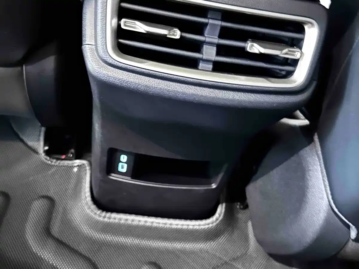 BYD Qin L 2025 2025 DM-i Smart Drive Edition 120KM Excellence Type