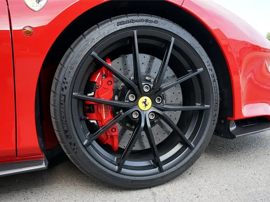 Ferrari 488 2019 2018 488 Pista