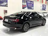 Фото 6 - Škoda Superb