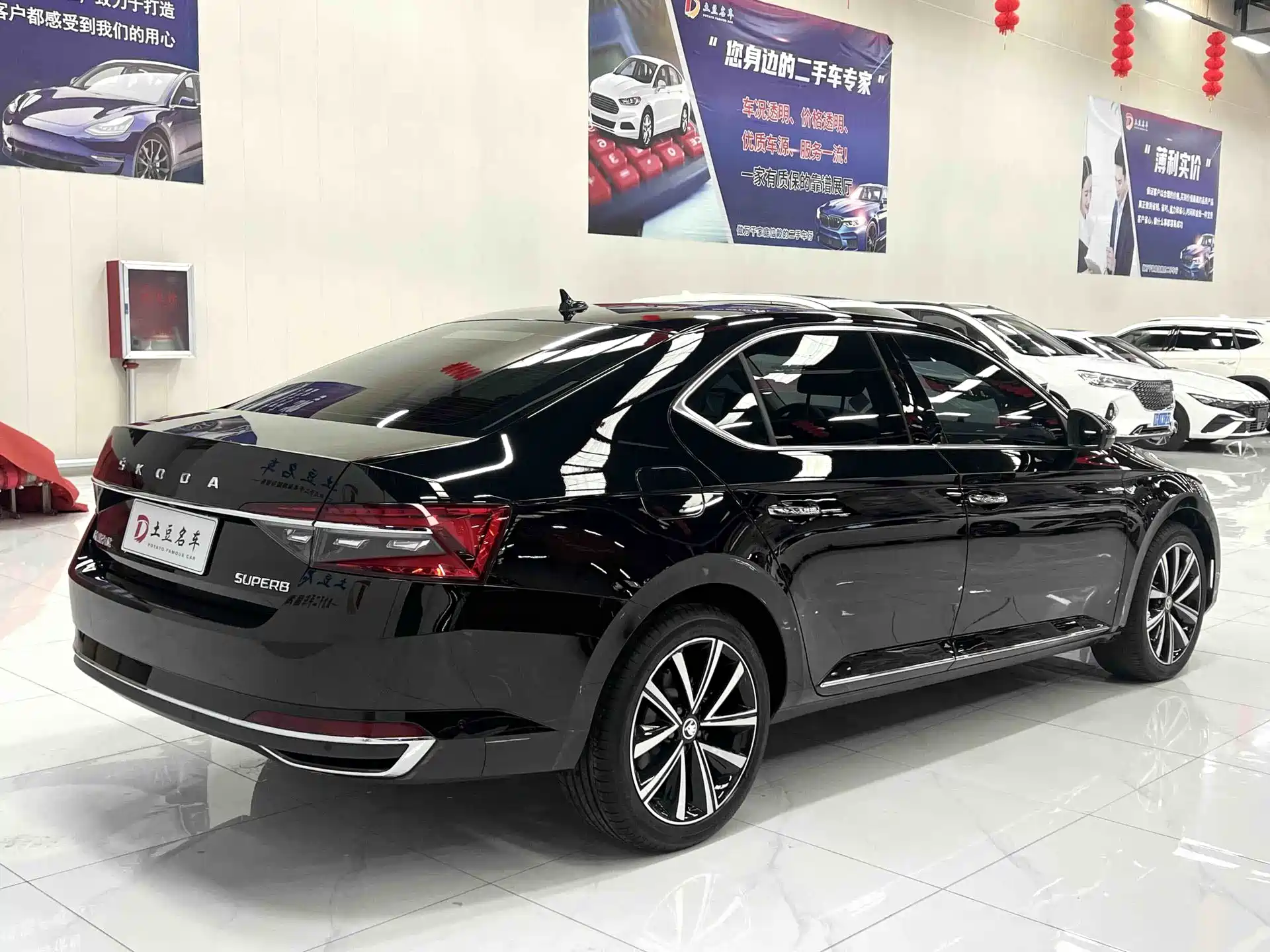 Фото 6 - Škoda Superb