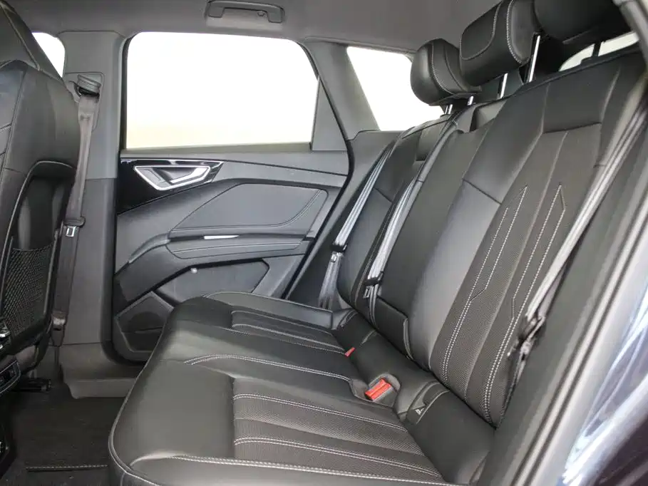 Audi Q4 e-tron 2025 2024 40 e-tron Creation Edition