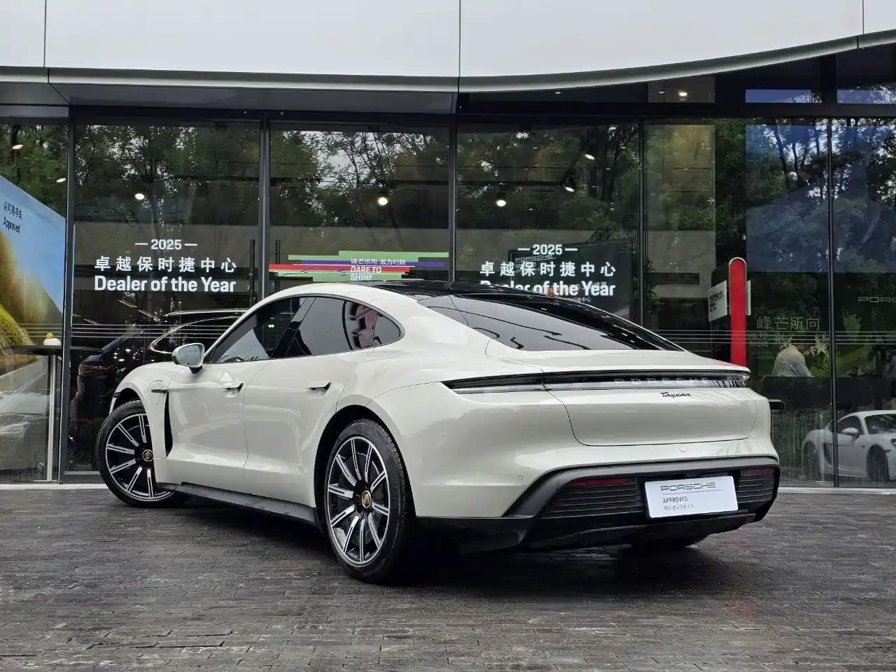 Porsche Taycan 2024 2022 Taycan
