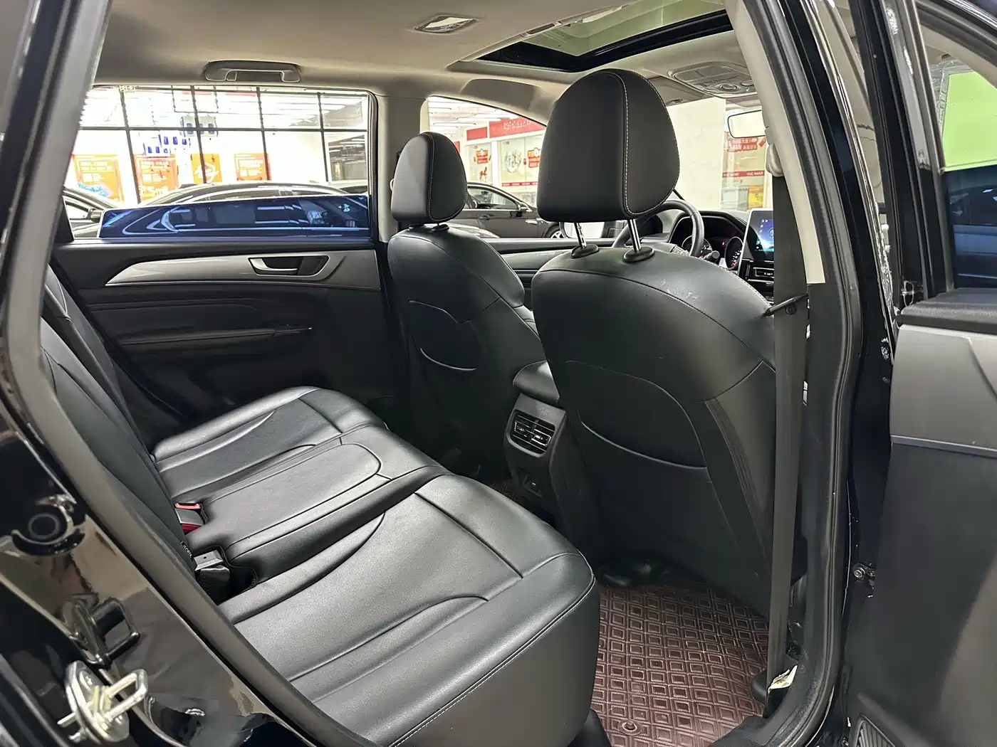 Haval M6 2023 2021 PLUS 1.5T DCT Luxury Smart Connect