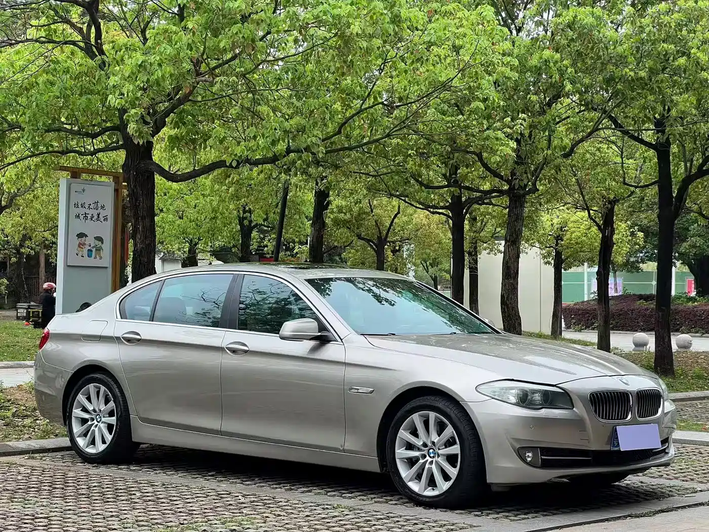 Фото 3 - BMW 5 Series