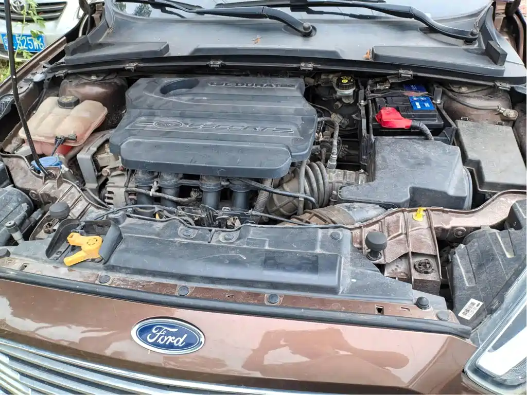 Photo 4 - Ford Escort