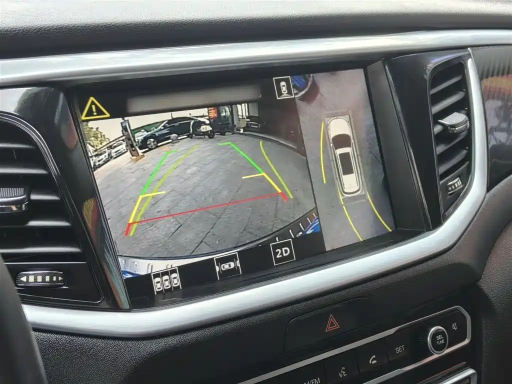 GAC Trumpchi Trumpchi GS7 2017 320T 2WD Luxury Smart Connect фото 19
