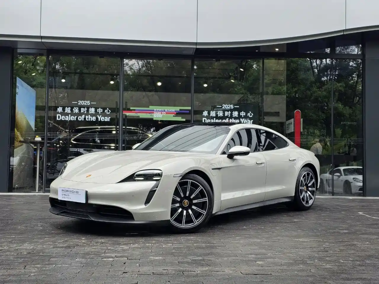 Porsche Taycan 2024 2022 Taycan