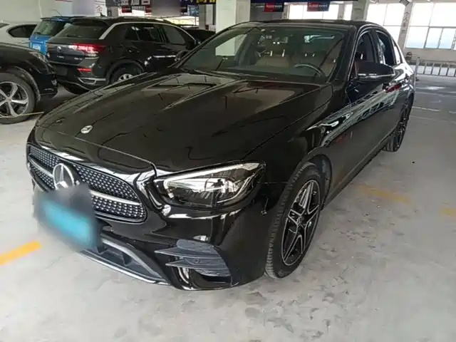 Mercedes-Benz E-Class E 300, Стиль Спорт
