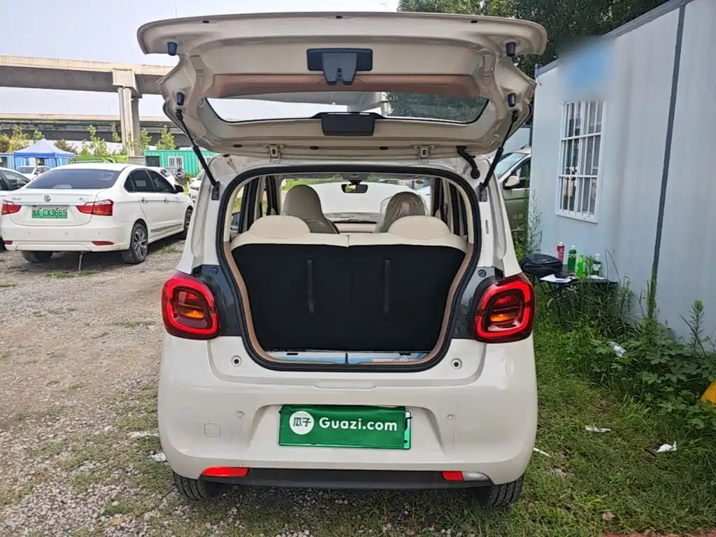 Wuling Motors Hongguang MINIEV 2026 2025 4-Door Advanced