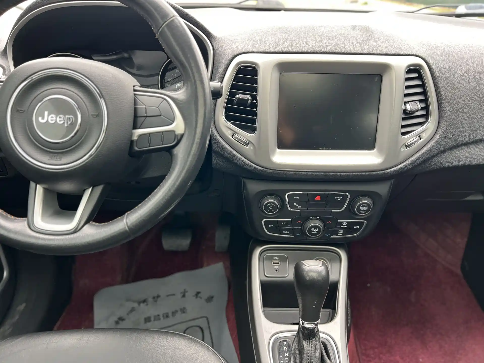Фото 12 - Jeep Compass
