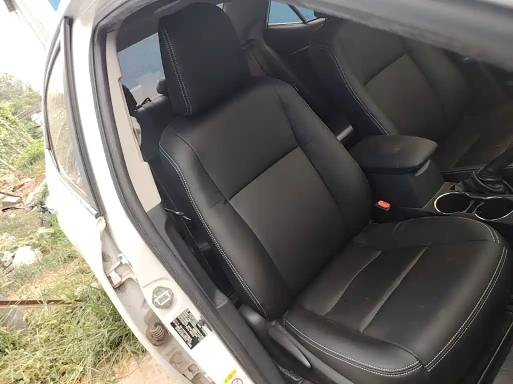 Фото 25 - Toyota Corolla