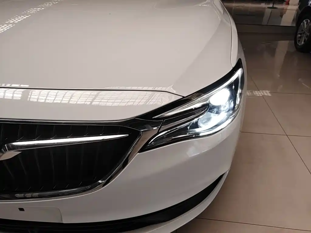 Фото 24 - Buick Excelle GT