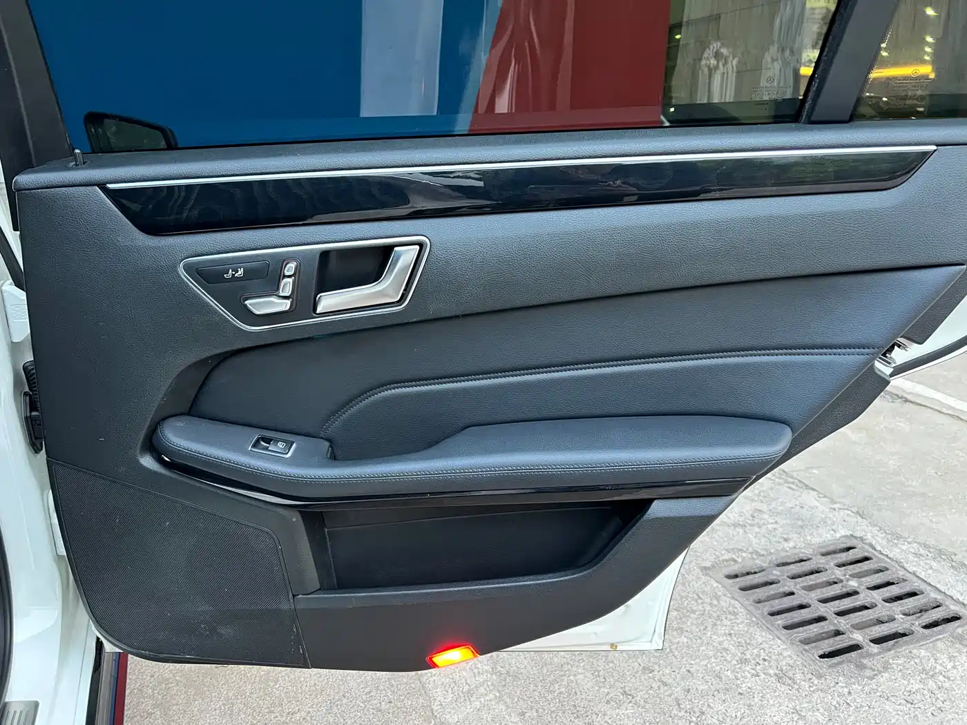 Mercedes-Benz E-Class 2015 E 260 L Sport фото 22