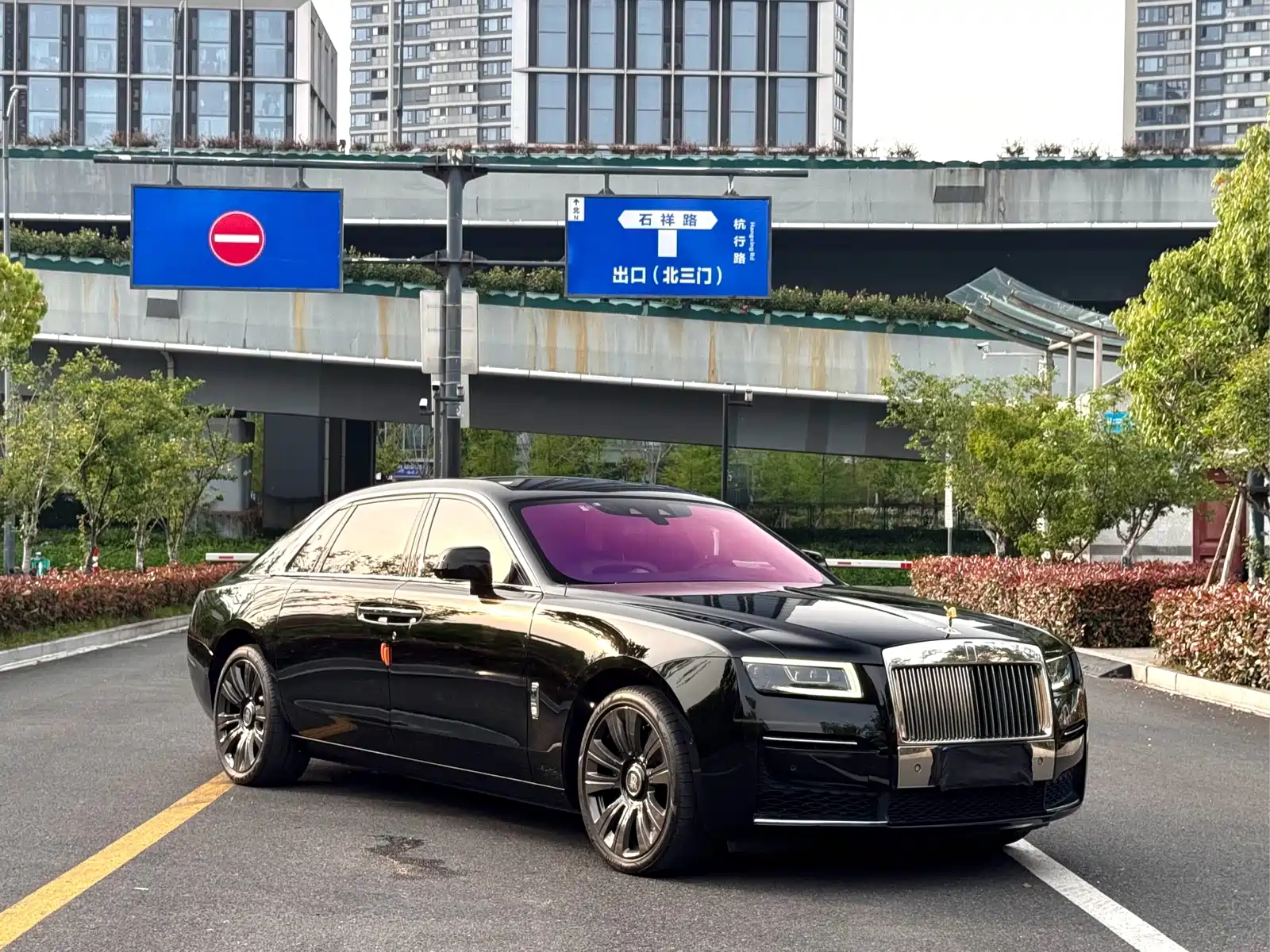 Фото 3 - Rolls-Royce Ghost