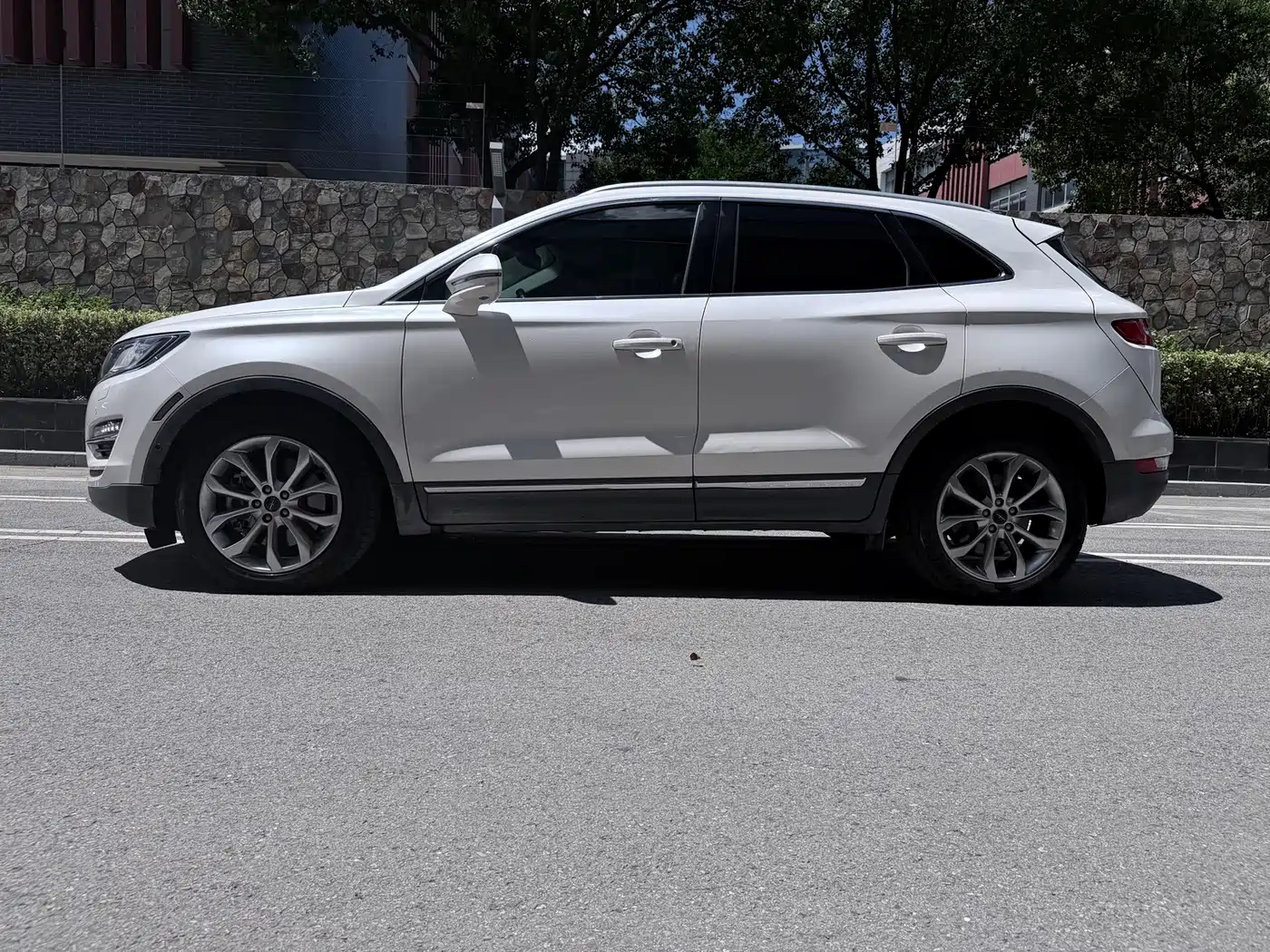 Фото 16 - Lincoln MKC