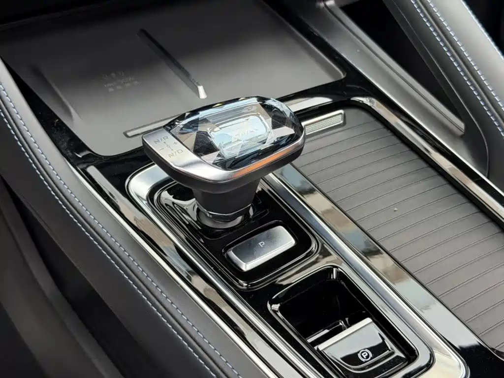 Фото 7 - Geely Preface