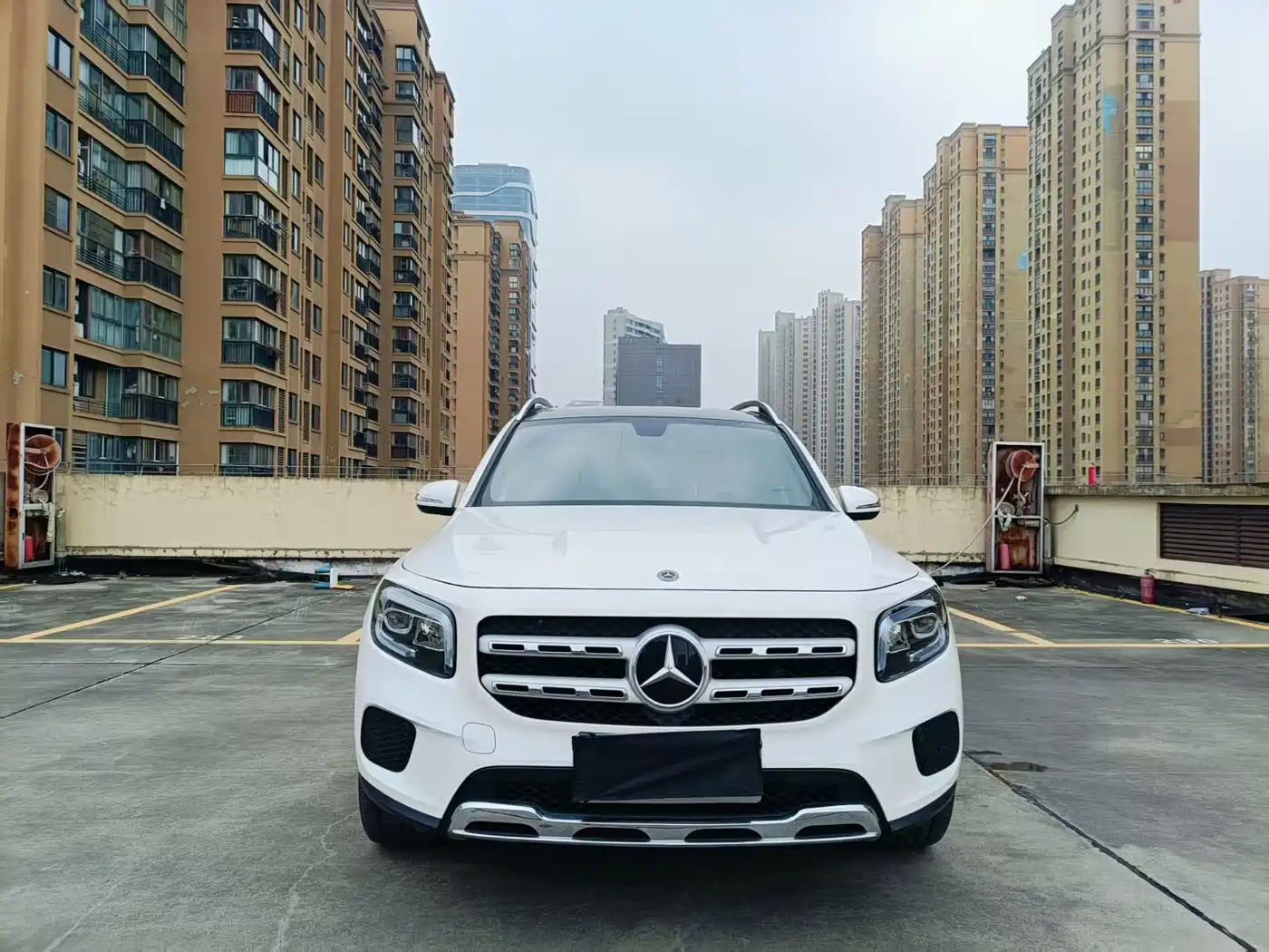 MERCEDES-BENZ GLB