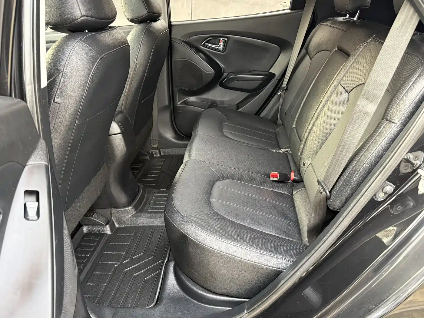 Hyundai Beijing Hyundai ix35 2013 2.0L Auto 2WD Smart GLS China IV фото 12