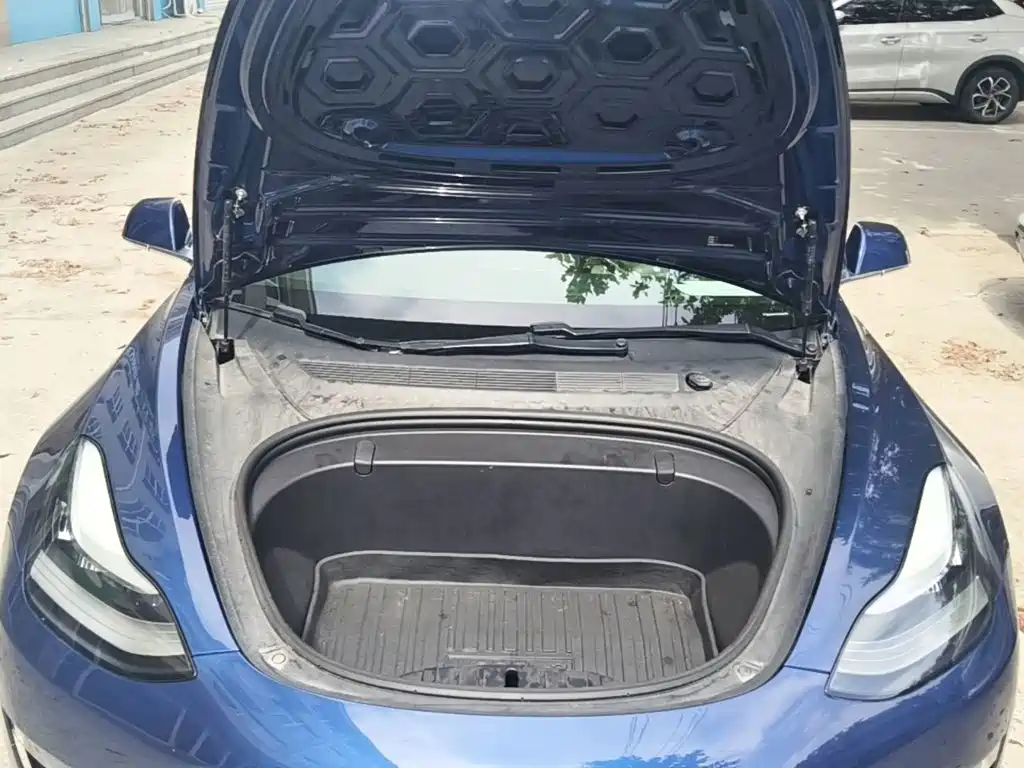Tesla Model 3 2020 2020 Facelift Long Range Rear-Wheel Drive
