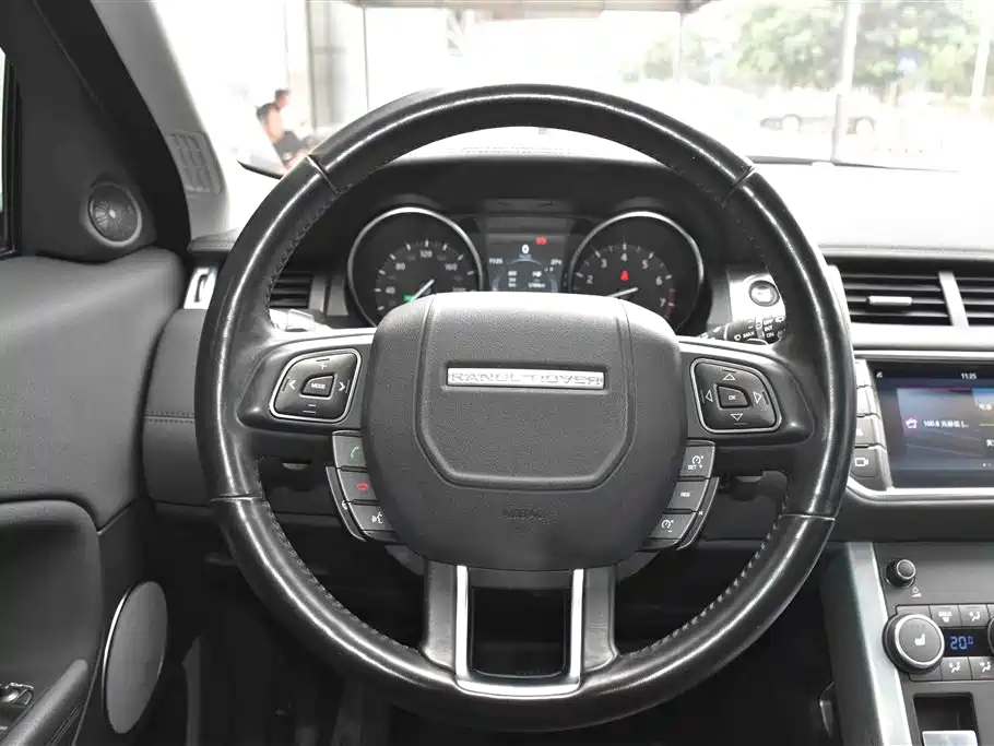 Land Rover Range Rover Evoque 2017 2.0T SE Smart Shine Edition фото 14