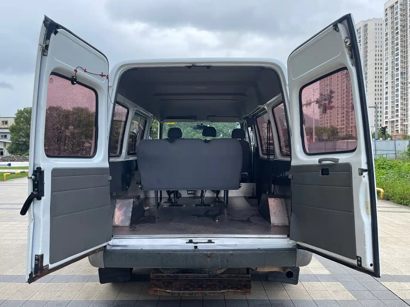 Ford Classic Transit 2016 2016 Model 2.8T Diesel Short Wheelbase 6-Seat Medium Roof Multi-Purpose Vehicle JX493ZLQ4