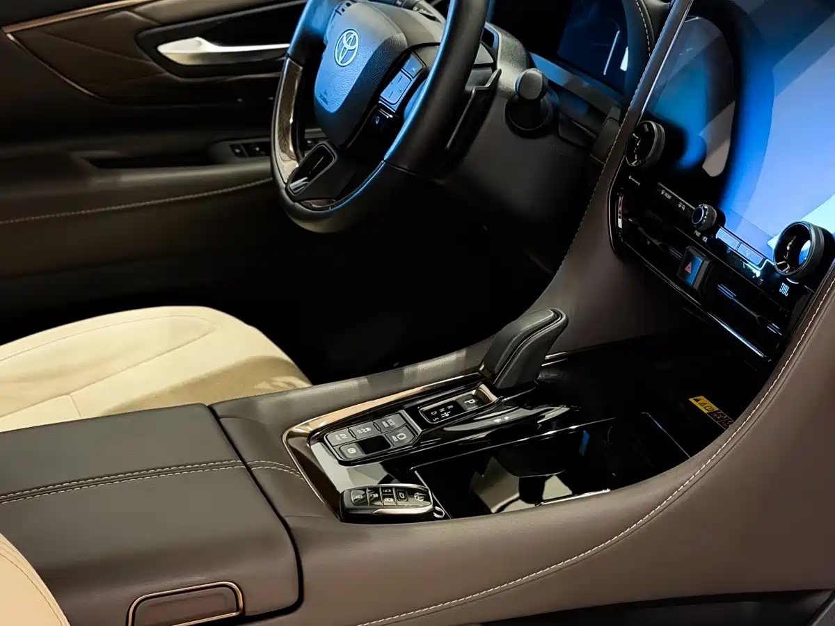 Toyota Alphard 2025 2024 Hybrid 2.5L Prestige Edition