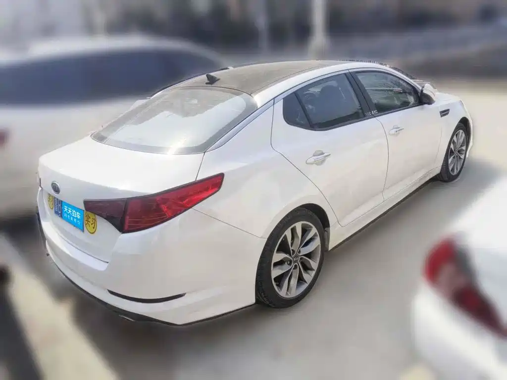 Kia K5 2012 2012 2.0L Automatic DLX