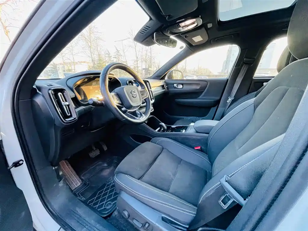 VOLVO XC40 NEW ENERGY