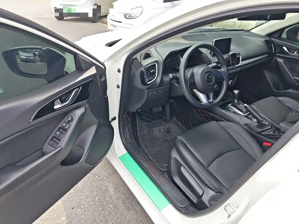 Mazda Mazda3 Axela 2014 2014 Sedan 1.5L Automatic Luxury