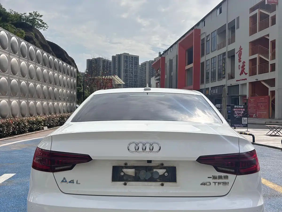 Audi A4L 2018 30th Anniversary 40 TFSI Progressive фото 3