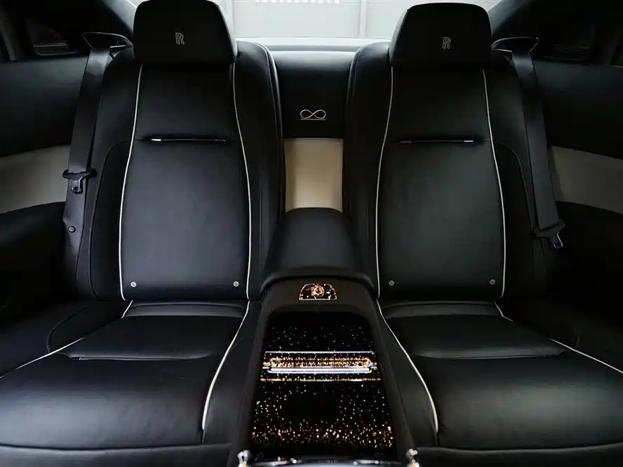 Rolls-Royce Wraith 2017 2018 6.6T Standard