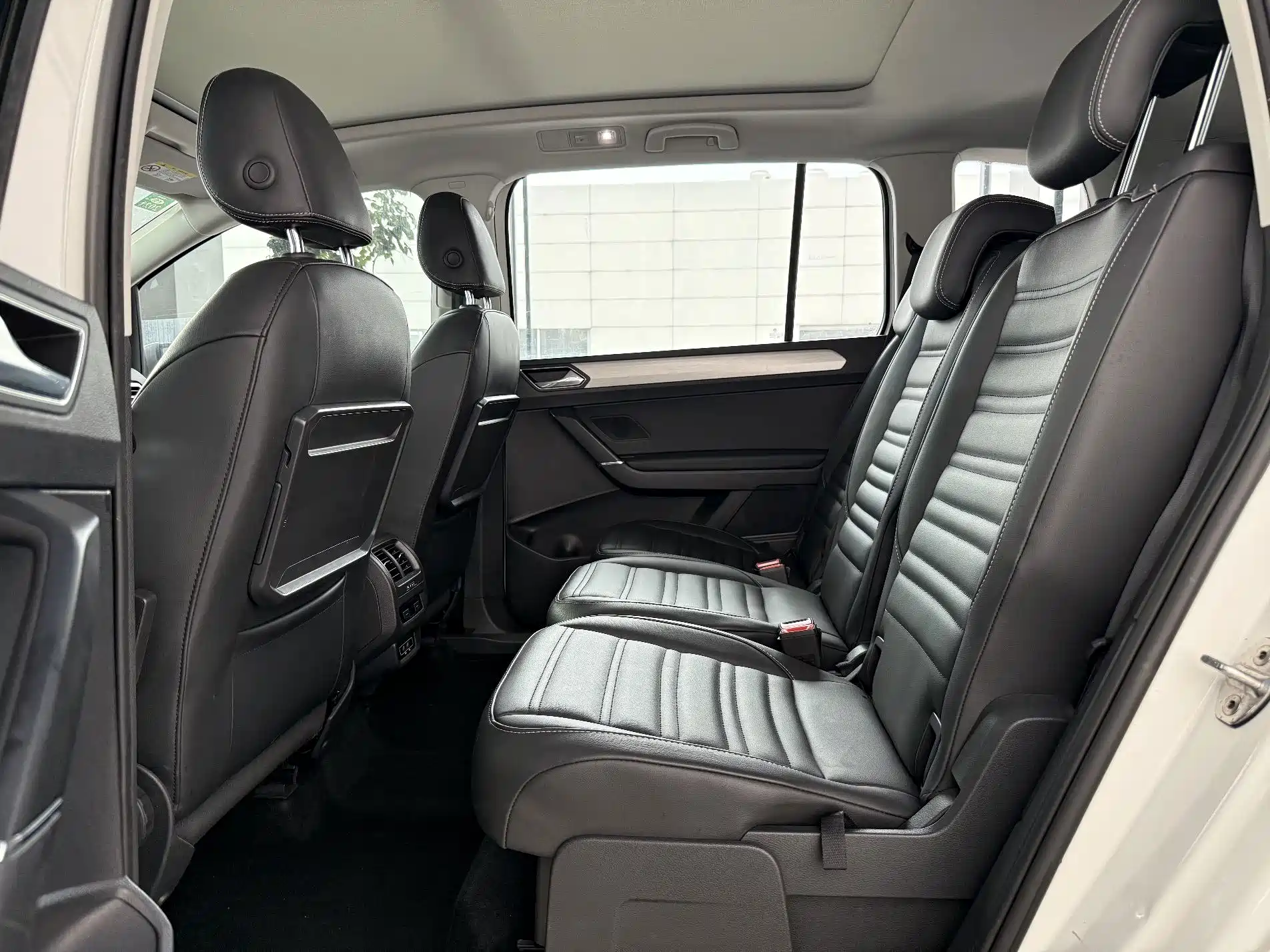 صورة 7 - Volkswagen Touran