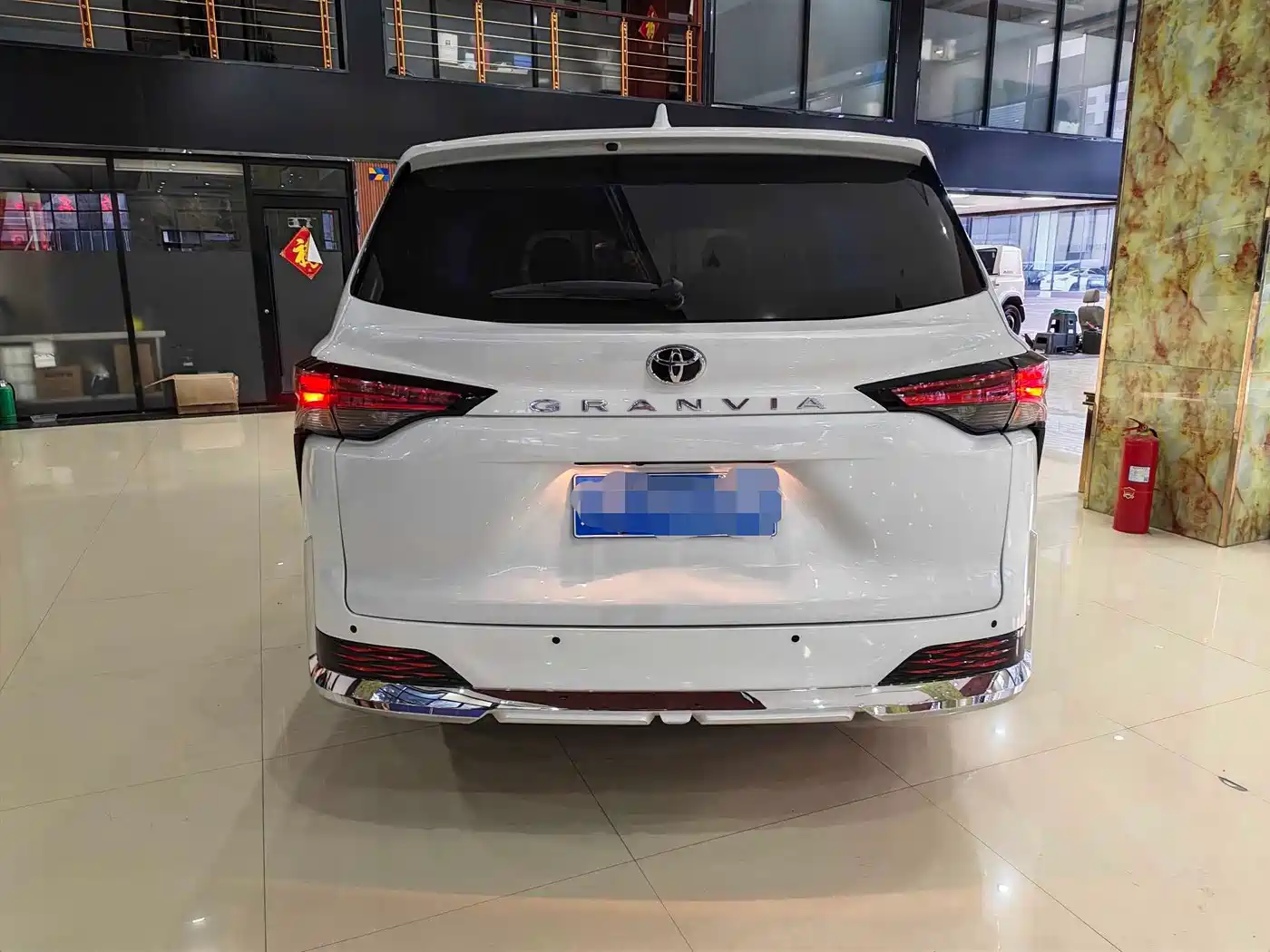 Toyota Granvia 2025 2024 2.5L Hybrid Comfort