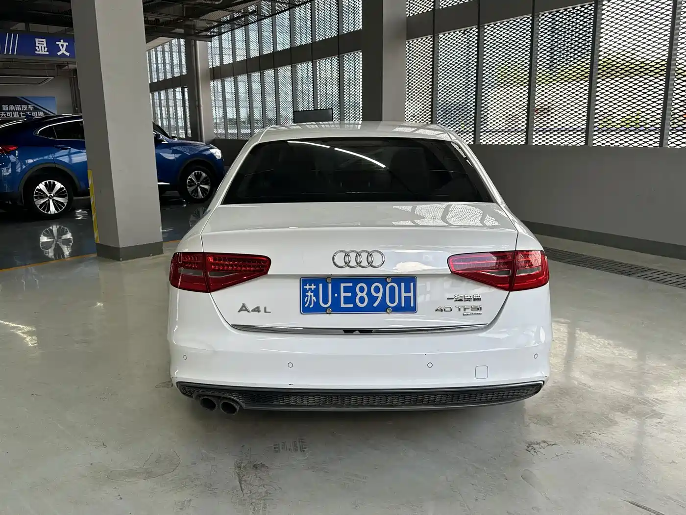Фото 5 - Audi A4L