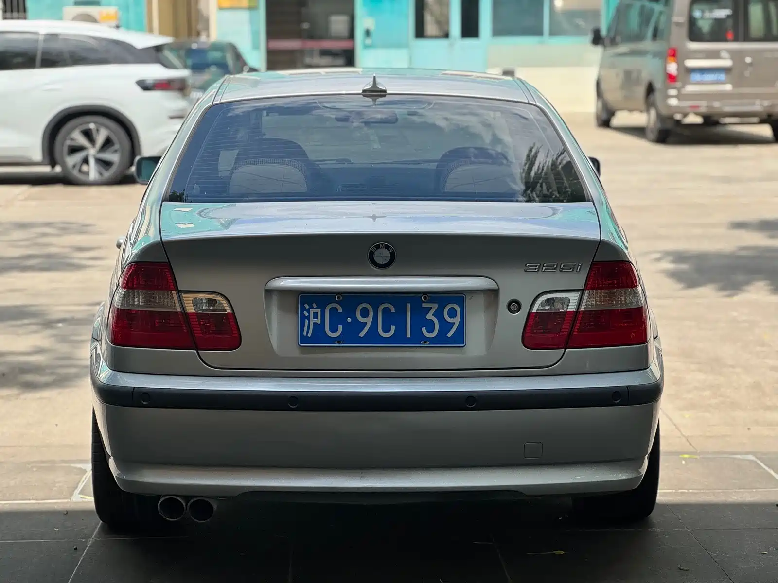 Photo 13 - BMW 3 Series