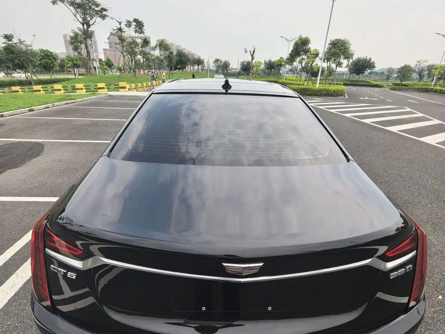 Фото 31 - Cadillac CT6