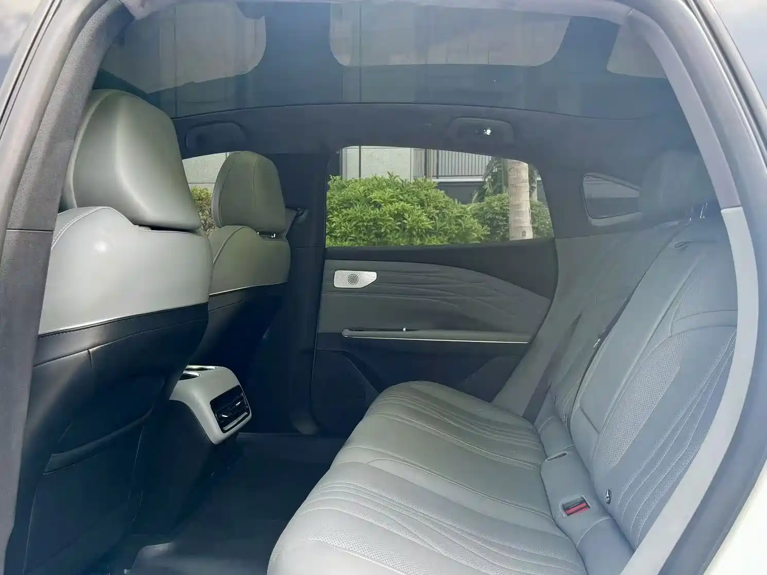 Фото 6 - Geely Galaxy Galaxy E8