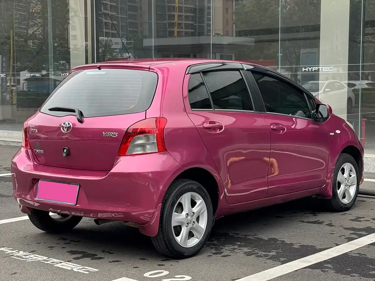 Toyota Yaris 2012 2011 1.6E Auto Charm Edition